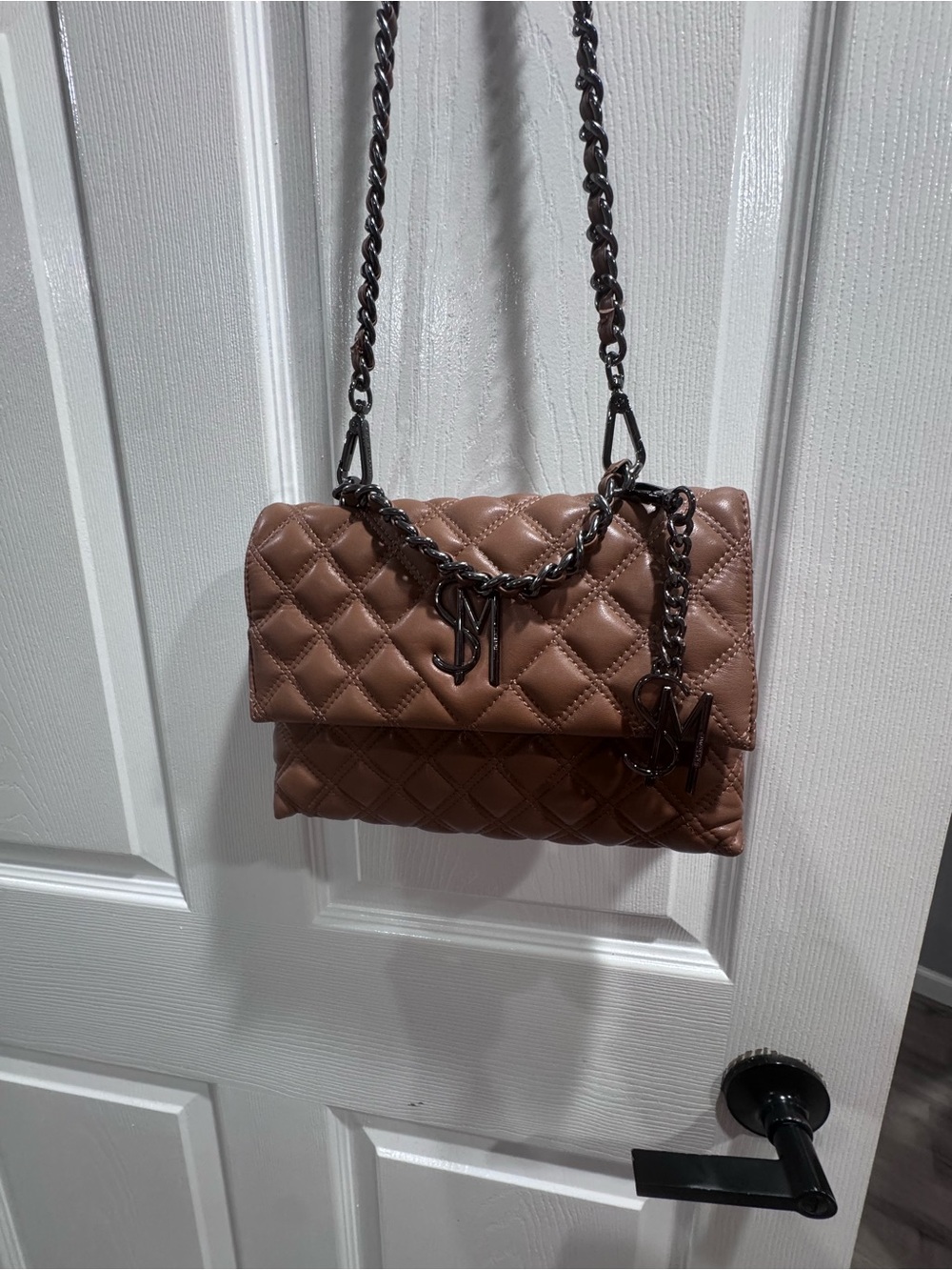 Steve Madden Quilted Crossbody Bag in Taupe